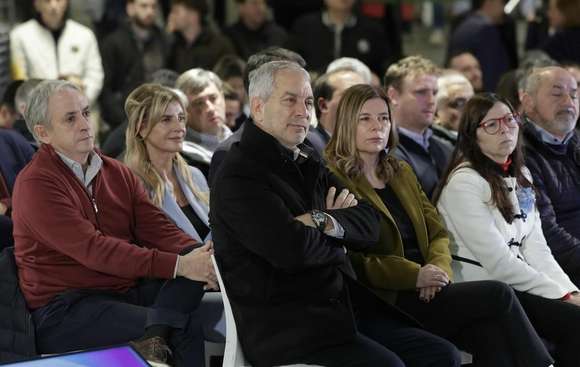 Javier Gastón: “El recorte de los aportes nacionales para salud, seguridad y educación nos lleva a doblegar esfuerzos”