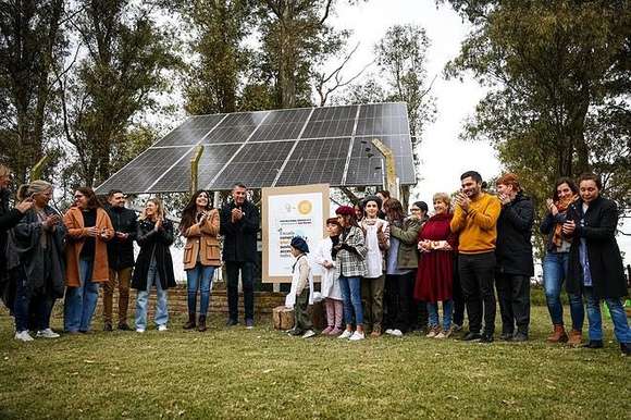 Energías Limpias: Colocan paneles solares en escuelas rurales de Pila