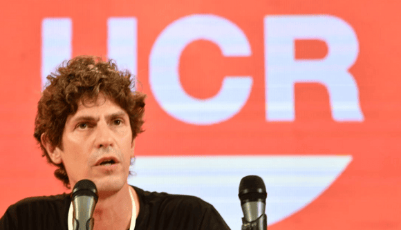 Opiniones: Radicalismo o Lousteau, “to be or not to be”