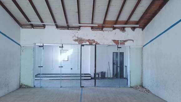 Comenzaron las obras en la cancha de squash del club de Pelota que será reinaugurada con un desafío de elite