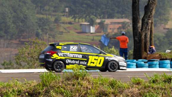 Juan Martín Eluchans asegura un Lugar entre los favoritos con un tercer puesto en la clasificación para la final del domingo