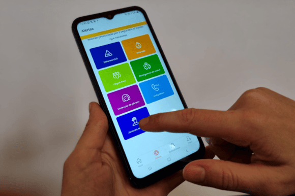 Se implementó el botón Alerta Joven en Chascomús para situaciones de emergencia