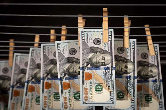 El gobierno podría recaudar USD 25 mil millones con el blanqueo, según consultores