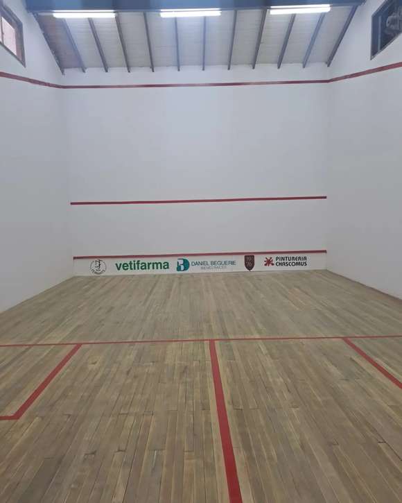 Reinauguran la cancha de squash del club de Pelota con exhibición, torneo y cena de camaradería