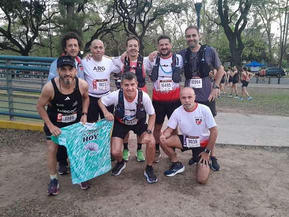 Atletas de Chascomús destacan en la Maratón Internacional de Buenos Aires