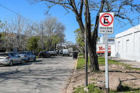 Reorganización del estacionamiento frente al hospital municipal