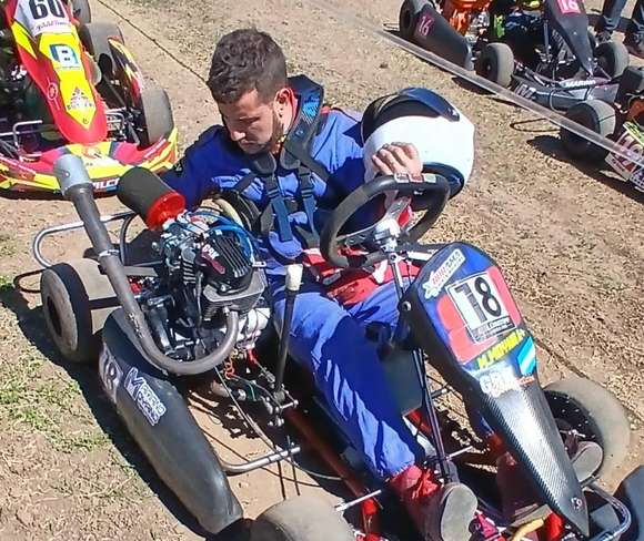 Fierro a la Tabla: Mariano Moyano listo para la competencia de este domingo en el “Karting del Oeste”