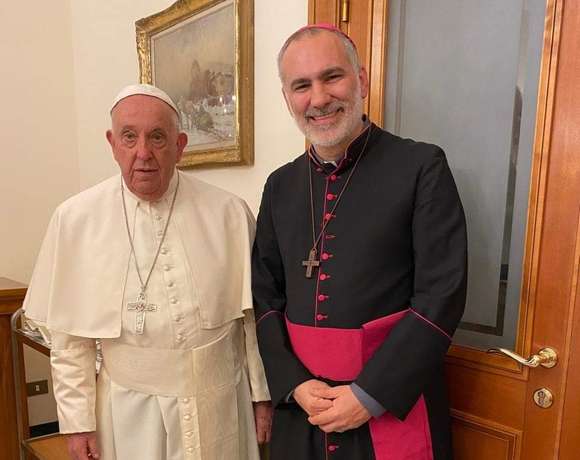 Monseñor Liébana se encuentra con el Papa Francisco en Roma durante curso para Nuevos Obispos