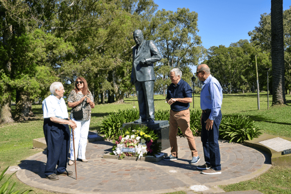 Acto por el Día de la recuperación de la Democracia en Chascomús