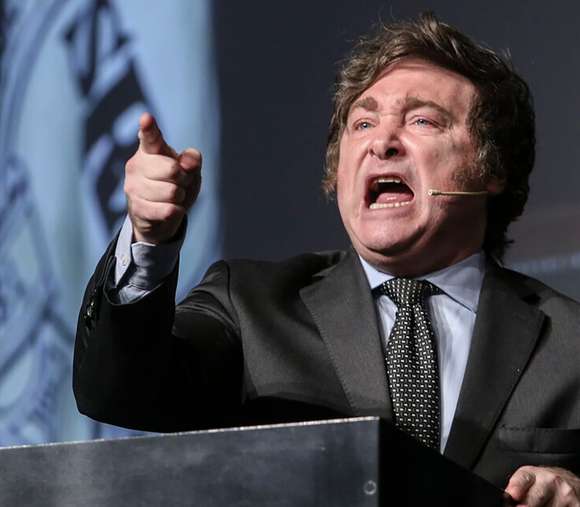 Milei dijo que Alfonsín fue impulsor de “un golpe de Estado” y la UCR reaccionó