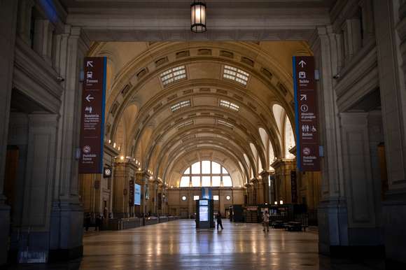 Otra semana de conflicto para Milei: paro de transporte, universitarios y estatales