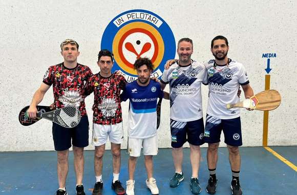 El club de Pelota campeón de segunda en Belgrano, subcampeón de cuarta en Bragado y semifinalista de sexta en Chascomús