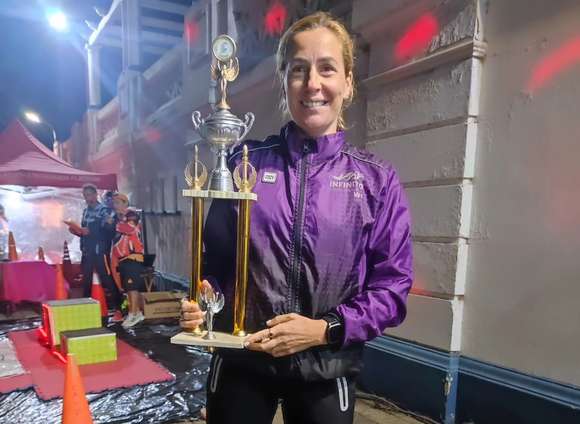 Mili Luque se destacó en la Carrera de las Luces en La Plata: Segunda en la general y primera en su categoría