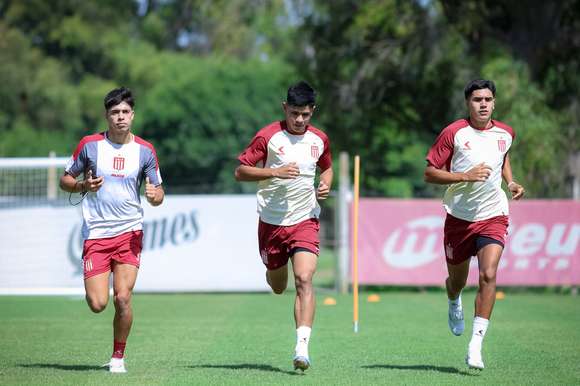 Joaquín Tobio Burgos, presente en el inicio de la pretemporada de Estudiantes de La Plata