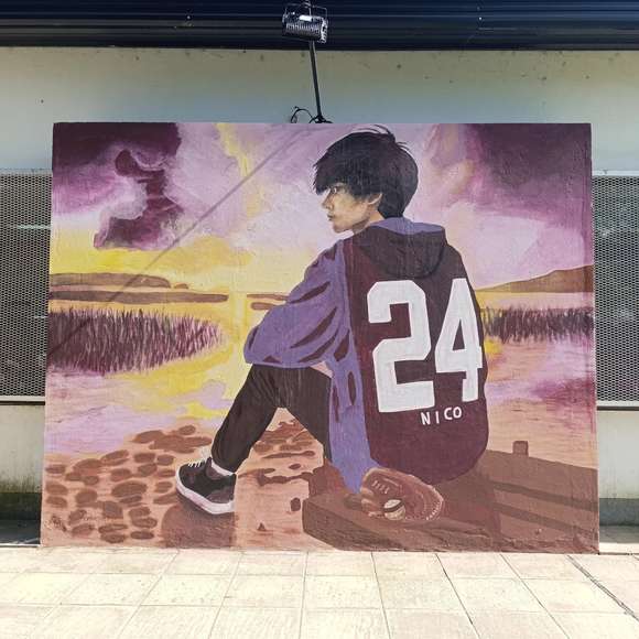 Mural en homenaje a Nicolás Riccardi: Arte y Clamor de Justicia Colectiva en Chascomús