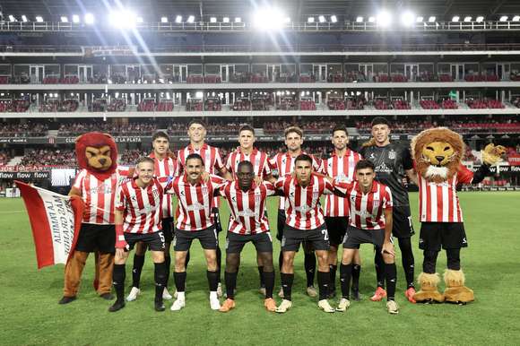 Joaquín Tobio Burgos, titular en el debut amistoso de Estudiantes en la pretemporada