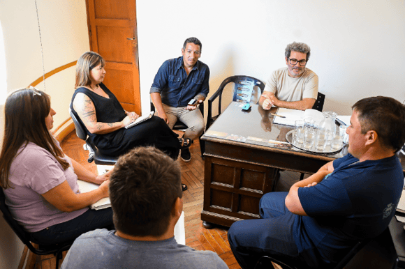 Pases a planta permanente y recategorizaciones del personal municipal