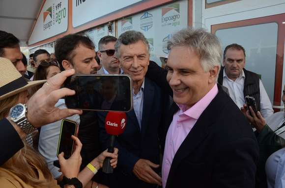 Mauricio Macri le reclamó a Milei obras públicas para la provincia
