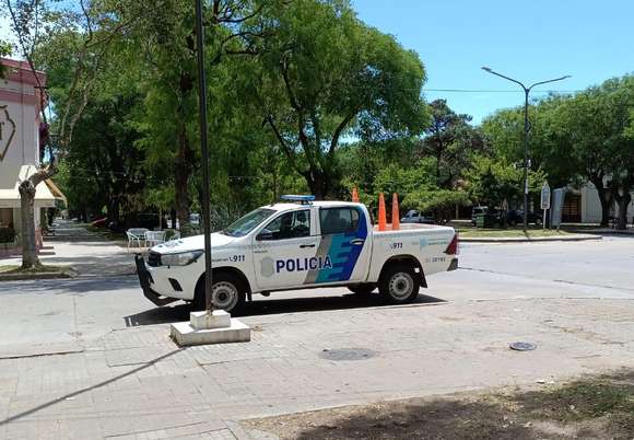 Detienen a hombre por desobediencia en un conflicto familiar en Chascomús