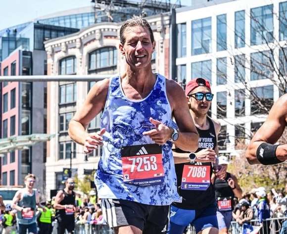 El chascomunense Fernando Llanos dejó su huella por cuarta vez en la legendaria Maratón de Boston