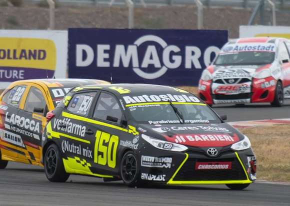 Juancho Eluchans finaliza relegado en la Final de la Clase 2 del Turismo Nacional en San Juan