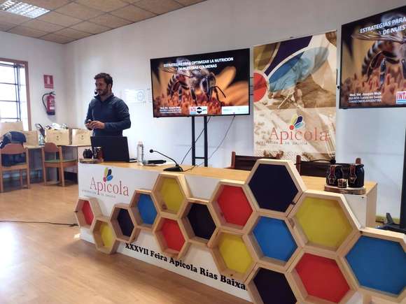 Apicultor del INTA Chascomús disertó en prestigiosa feria apícola internacional en España