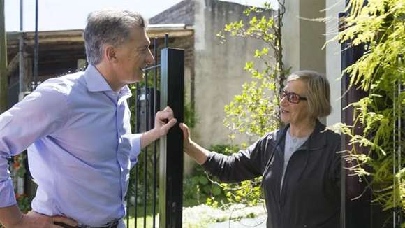 En medio de la interna peronista, Macri insiste con acordar con LLA en provincia