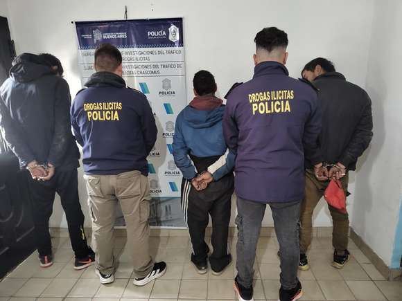 Importante operativo antidrogas en el barrio Iporá de Chascomús: tres personas fueron aprehendidas