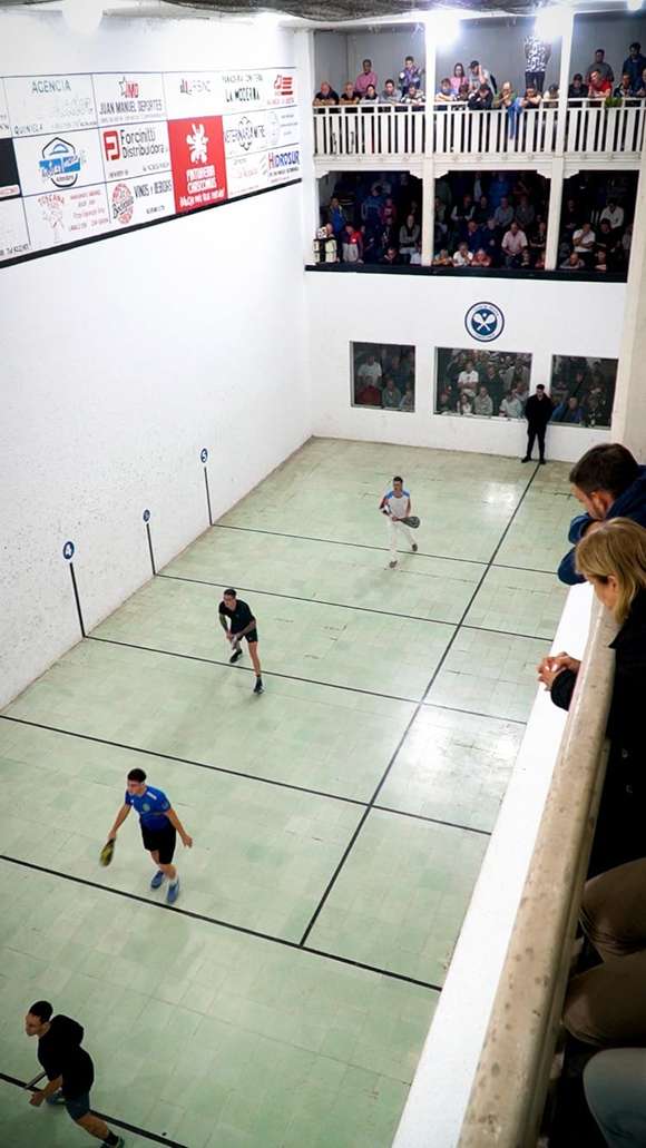 Este viernes 23 de mayo, los mejores pelotaris del mundo llegan al Club de Pelota Chascomús