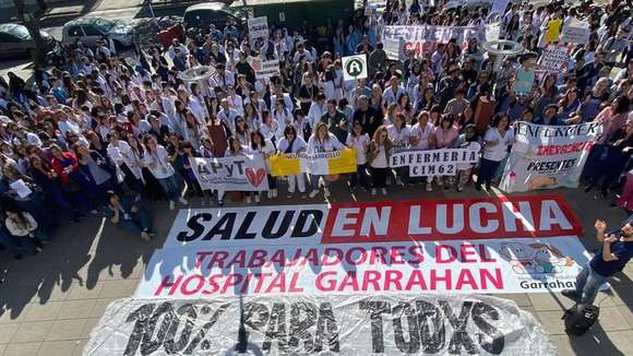 El gobierno descalifica la protesta del Garrahan: dice que es porque instalaron controles de asistencia