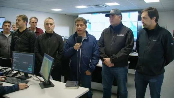 Kicillof: “Pedimos muchísima precaución, la situación crítica se extenderá al menos hasta esta noche”