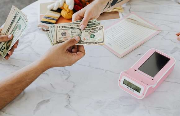 El Gobierno busca los dólares del colchón para que se usen “sin dar explicaciones”