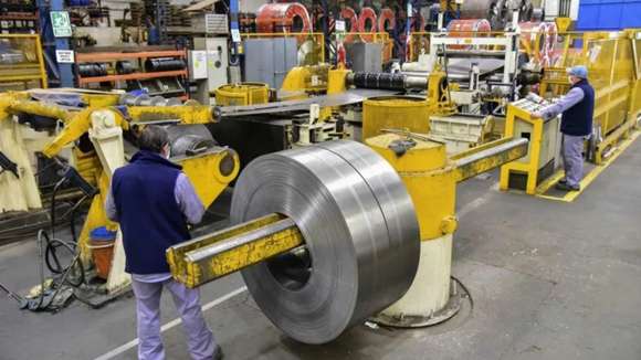 El CEO de Techint reveló lo complejo que es conseguir obreros para operar las plantas del país