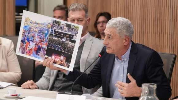 Feriados: intendente lleva al Congreso su pedido de correr el 12 de Octubre