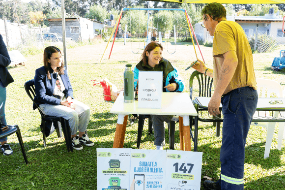 “La Muni Cerca” llega al barrio San Cayetano para acercar trámites y servicios municipales