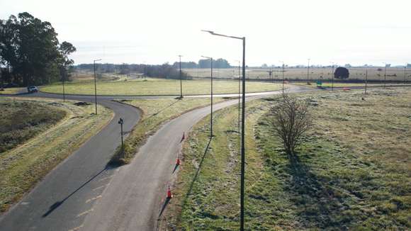 Más seguridad vial: avanzan las obras de iluminación en 7 Partidos bonaerenses
