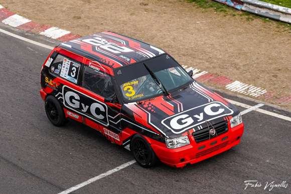 Juanchi Gárriz busca revancha en La Plata por la quinta fecha del campeonato de la Monomarca Fiat Uno