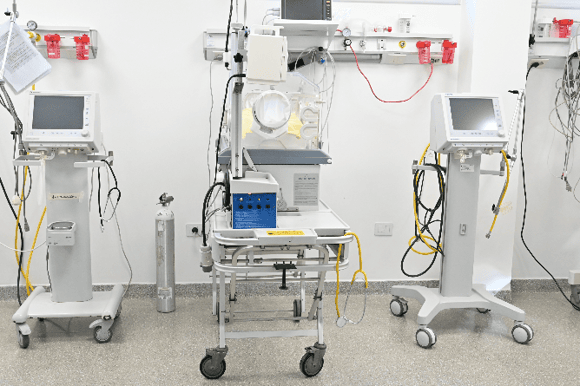 Salud pública: Nuevo equipamiento para fortalecer la atención pediátrica en el Hospital Municipal