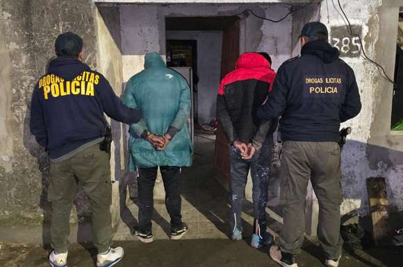 Allanamientos en Chascomús: desbaratan tres puntos de venta de drogas y detienen a dos personas