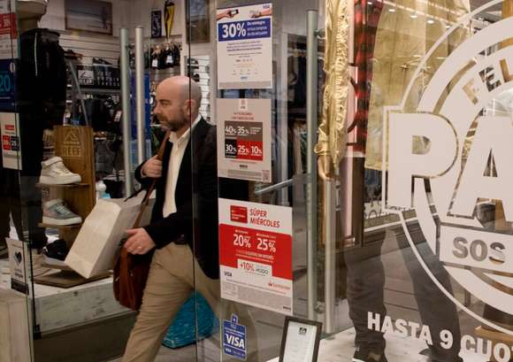 Consumo en rojo: las ventas minoristas cayeron por cuarto mes consecutivo