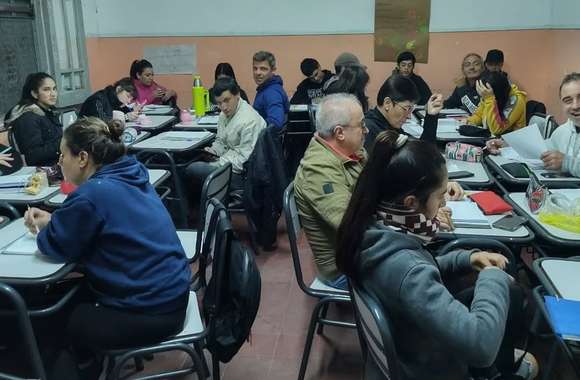 Abren las inscripciones para el Plan FinEs en Chascomús: la oportunidad de terminar el secundario