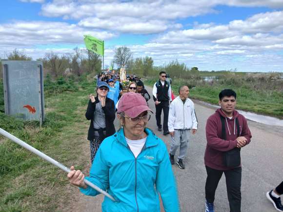 Se realizó la 8ª peregrinación a pie alrededor de la laguna en el marco de las fiestas patronales