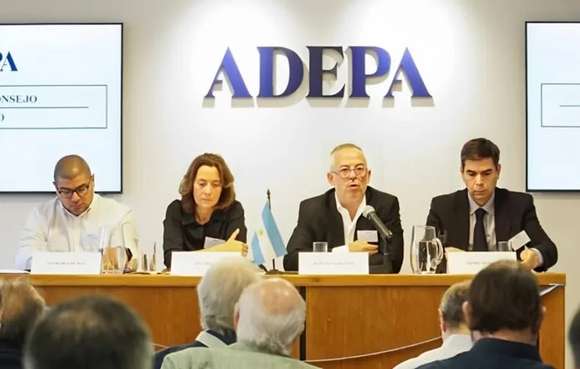 ADEPA: El periodismo, herramienta para la sociedad democrática