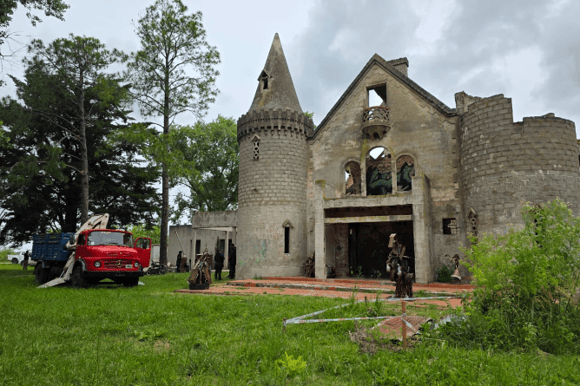 Desalojaron el predio del Castillo de la Amistad tras una orden judicial