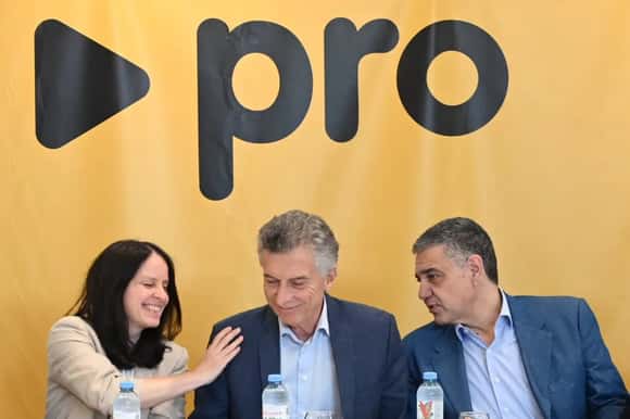 Macri reunió a la tropa del PRO para mantener la identidad partidaria y evitar más fugas