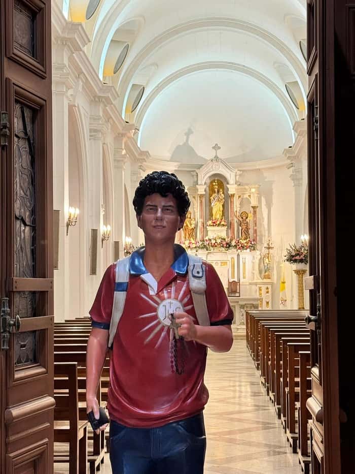 La primera imagen de tamaño real de San Carlo Acutis fuera de Europa, un nuevo atractivo espiritual y turístico en Chascomús