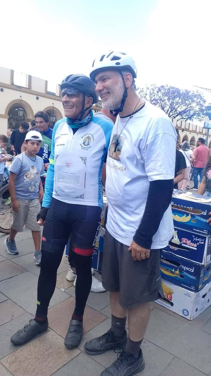 Una experiencia de fe, comunidad y esperanza compartida hacia la Casa de la Madre.