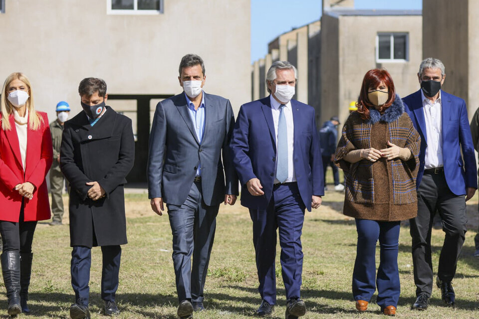 Confirmaciones, dudas y sorpresas en un cierre de listas frenético