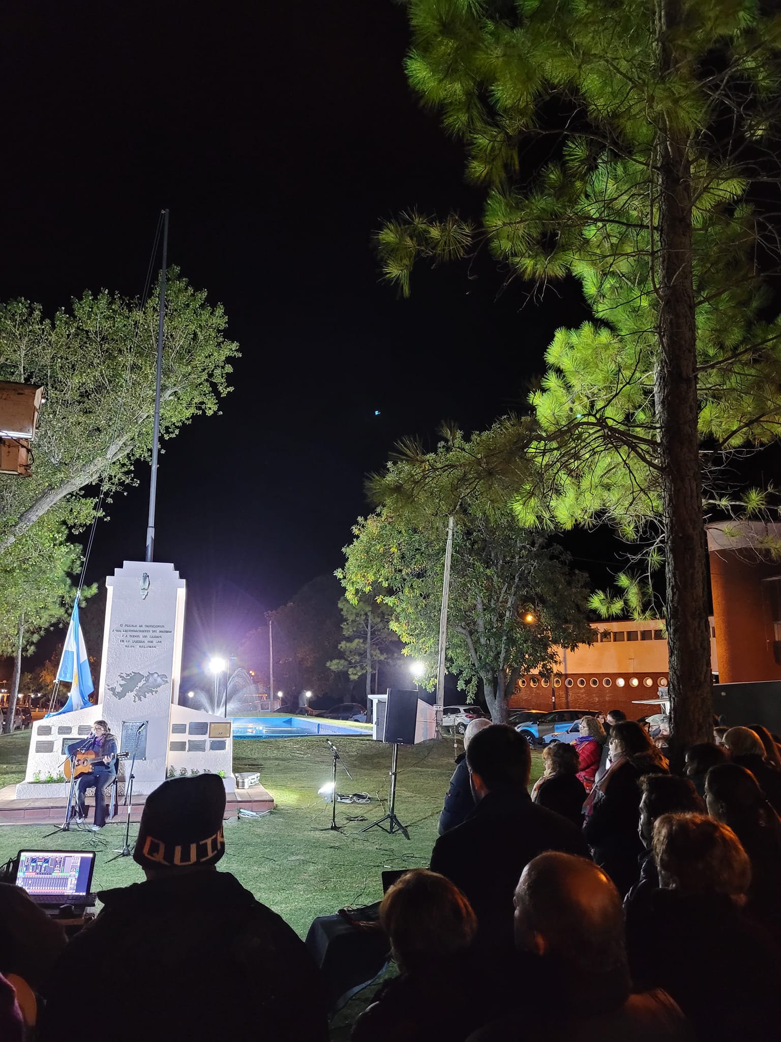 Tras dos años suspendida, se realizó la tradicional vigilia de Malvinas por los 40 años de la guerra