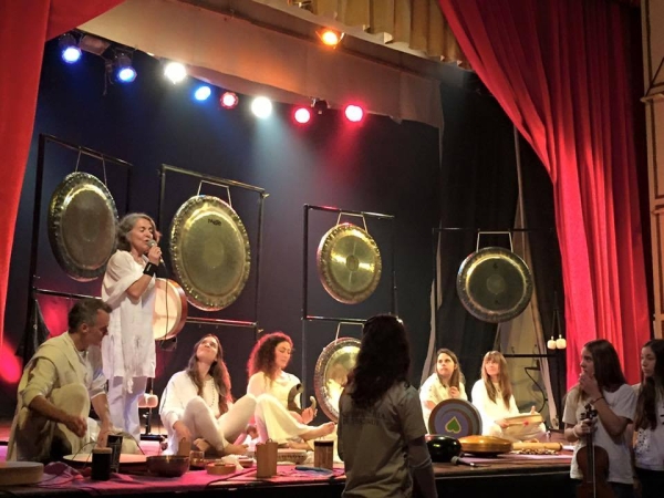 Venta de entradas para el espectáculo musical “Voces y sonidos por la Paz” en el Brazzola